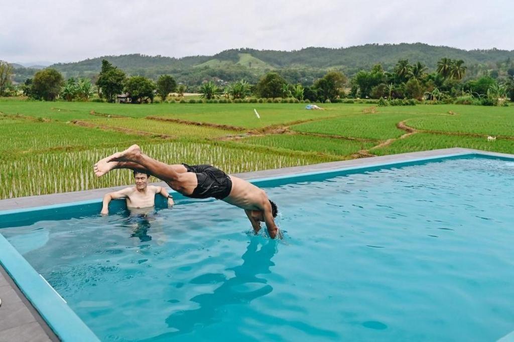 Herntai Resort Ban Mae La Noi Exterior photo
